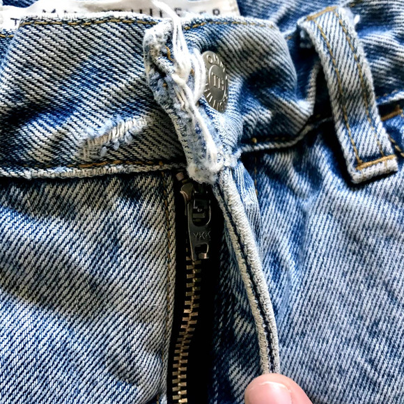 Vintage Tommy Hilfiger Cutoff Denim Shorts - Picture 9 of 15